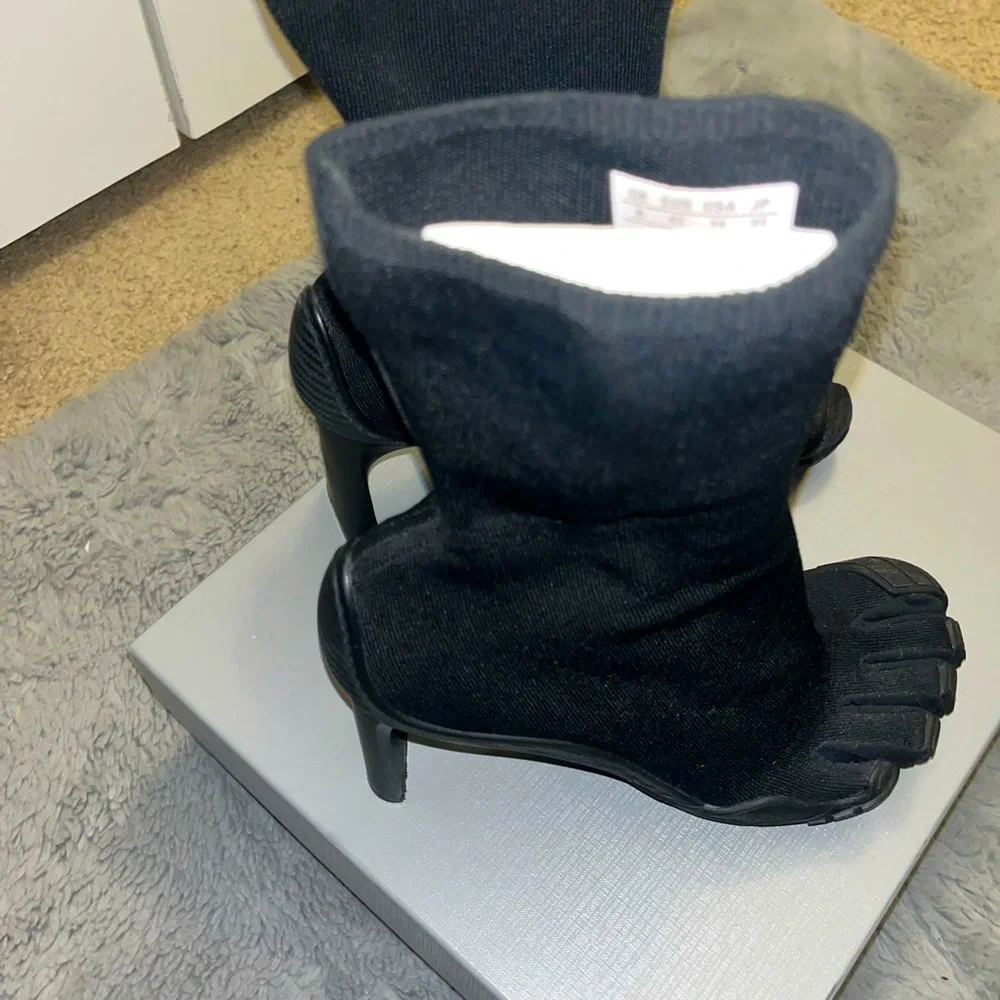 Heel Sock Bootie , Balenciaga Brand Women Size 9.5 Still Look New - Picture 6 of 10